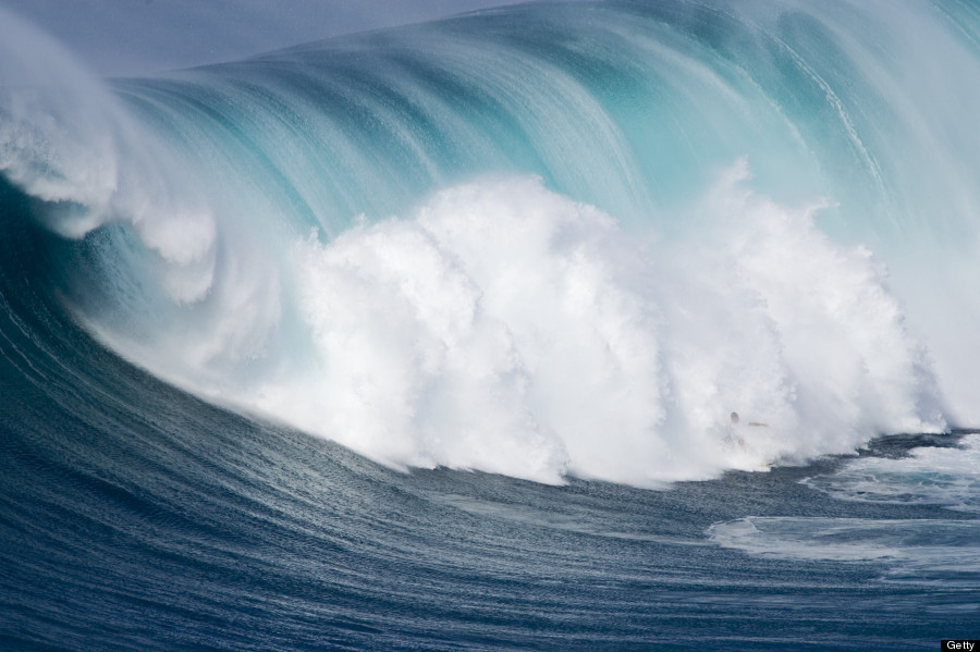Stunning Visuals Of Surfers Owning Hawaii's Most Dangerous Wave HuffPost