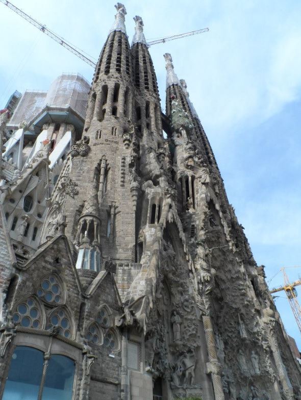 In Honor Of The 'Patron Saint Of Architecture,' Here's a Gaudi Guide To