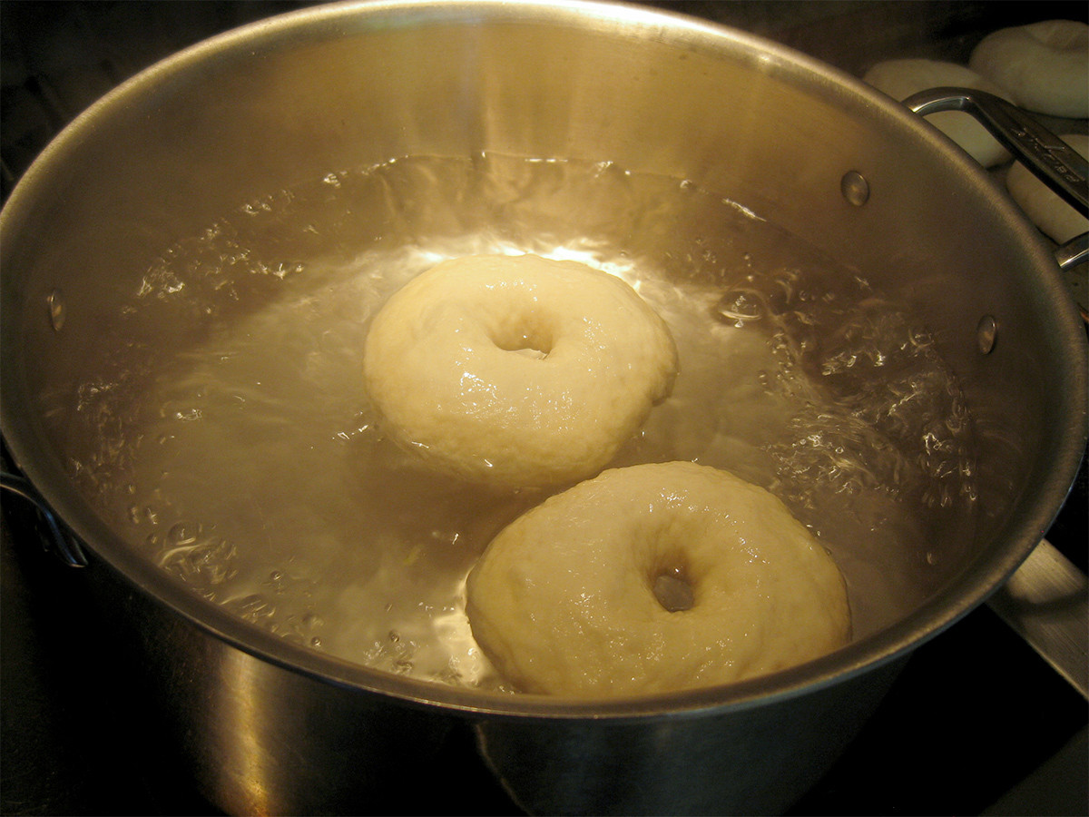 Debunking The Myth That NYC Water Is What Makes New York Bagels So Damn