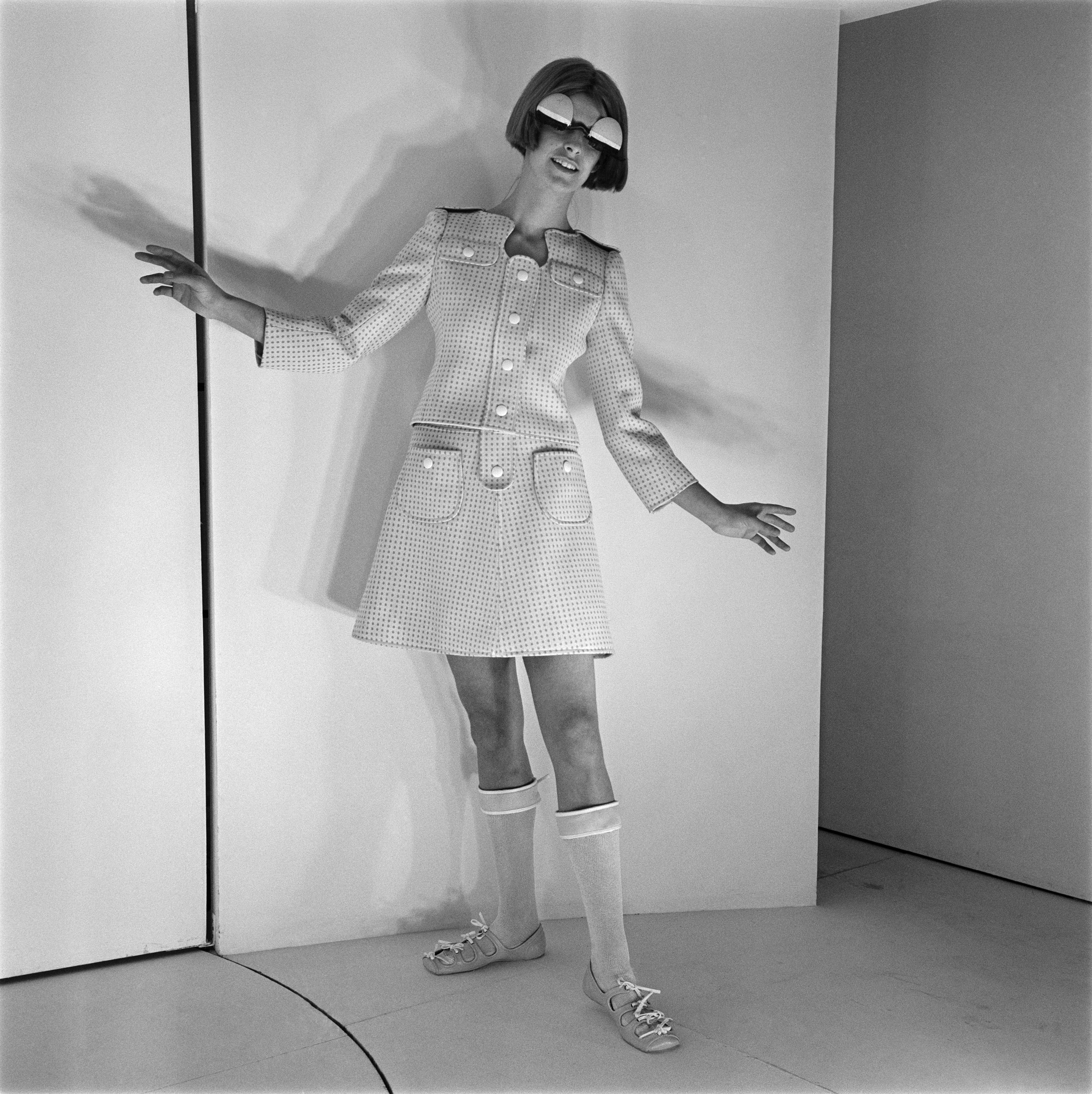 Robes élégantes La petite robe blanche de courreges