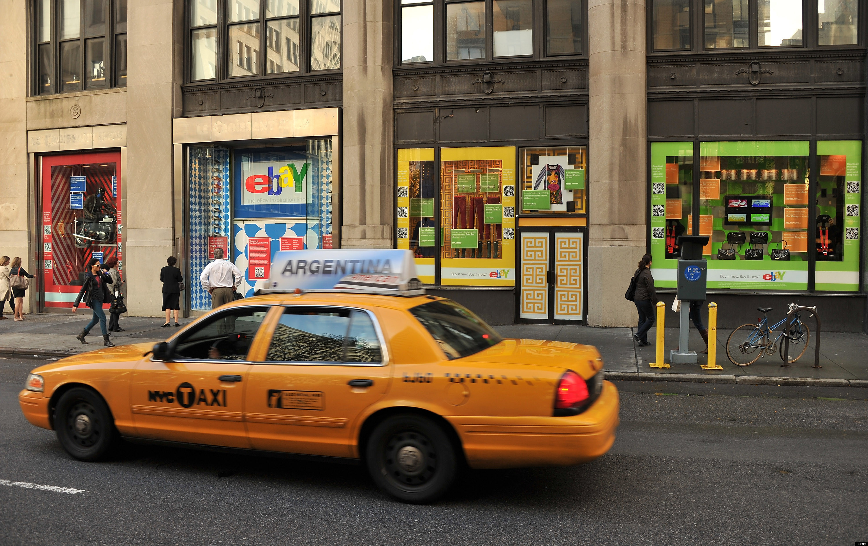 Jonathan Adler And eBay Launch 'Inspiration Shop' In New York (PHOTOS