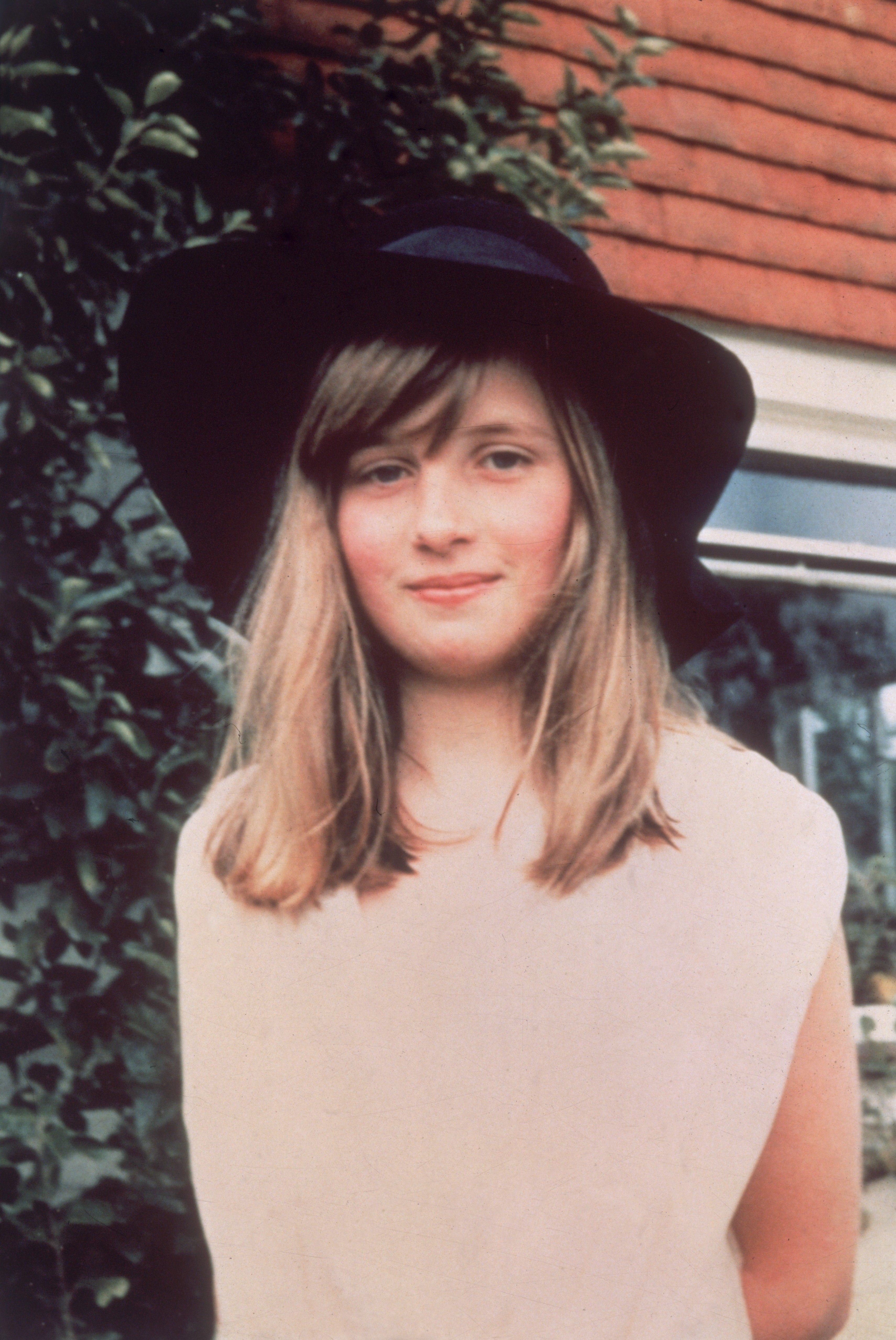 Princess Diana In Her Younger Years (PHOTO) HuffPost