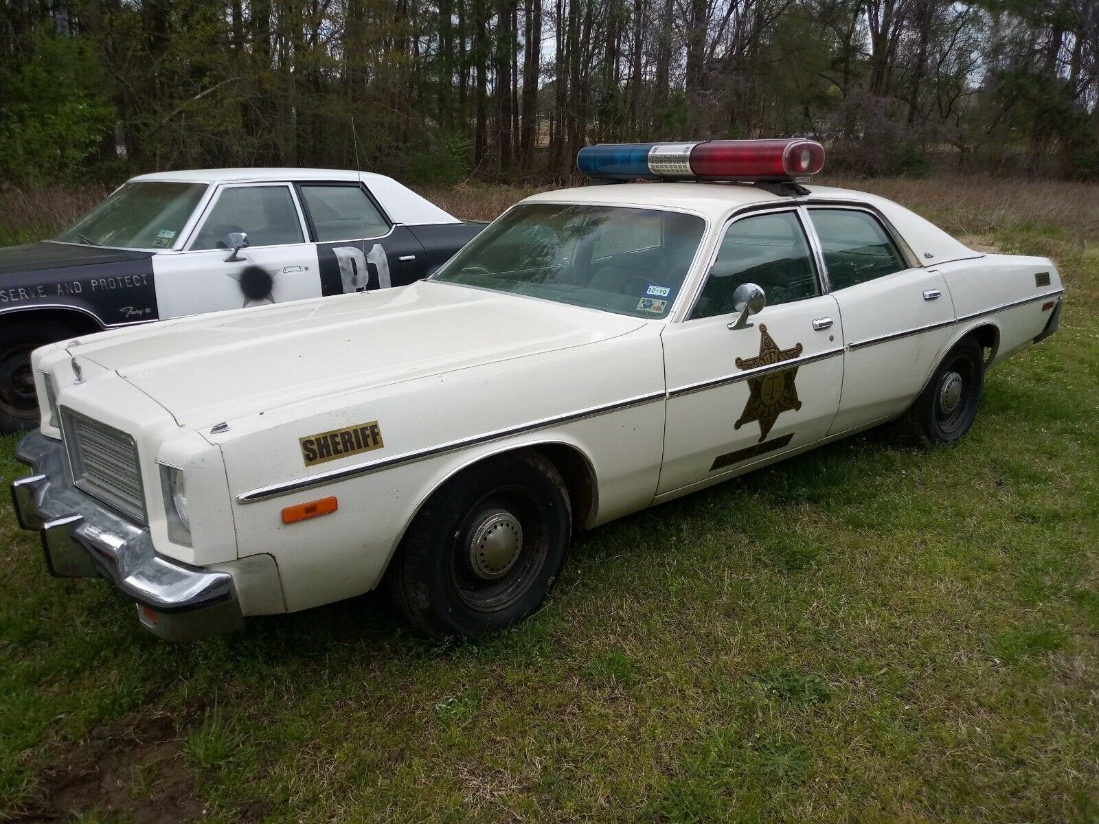 Rosco / Enos (Dukes of Hazzard) clones Bluesmobiles