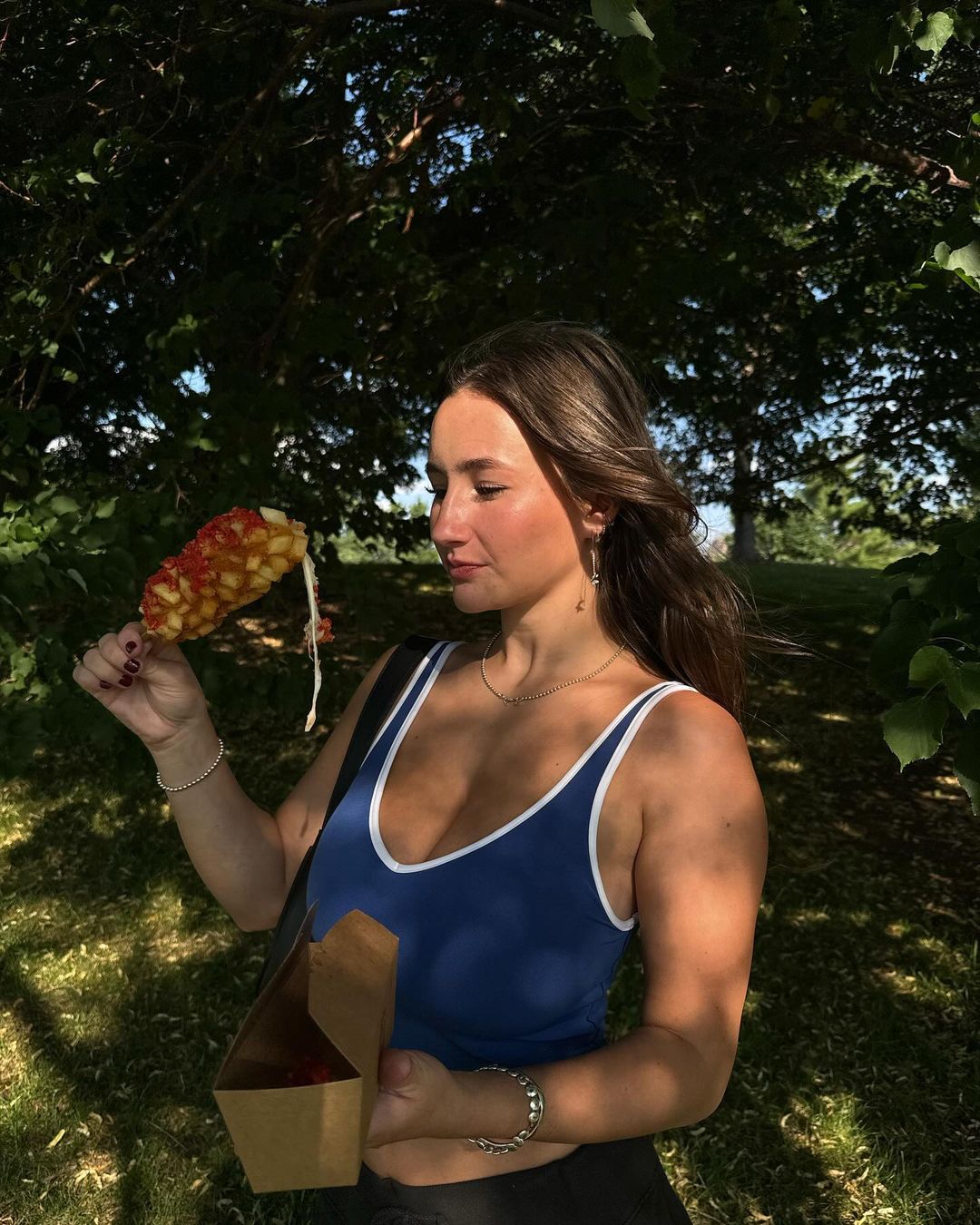 [正妹] Devon Shae 美國女孩☆巨乳☆甜美☆健康 - Beauty板 - Disp BBS