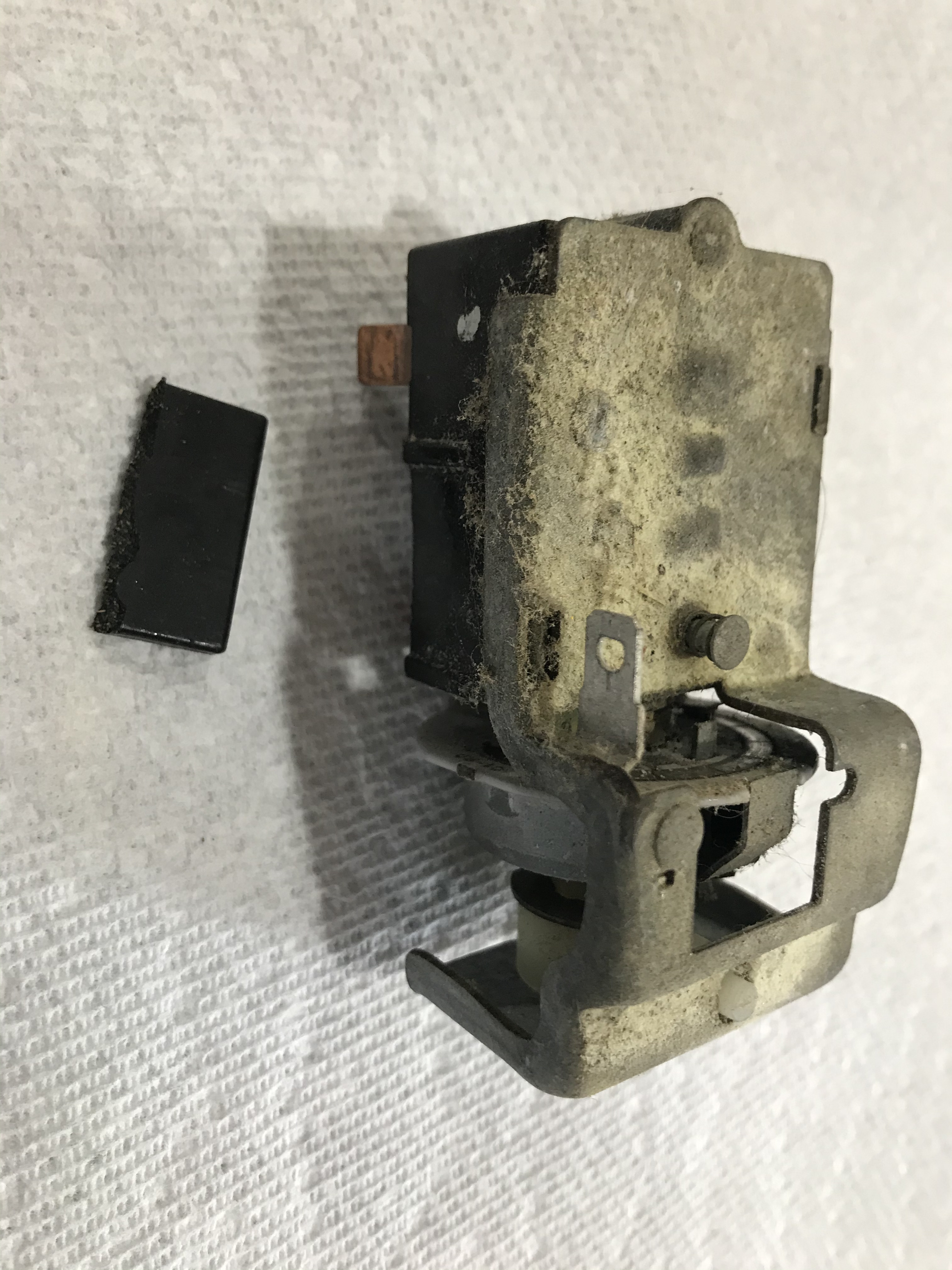 KC HiLight headlight replacement | Jeep Wrangler Forum