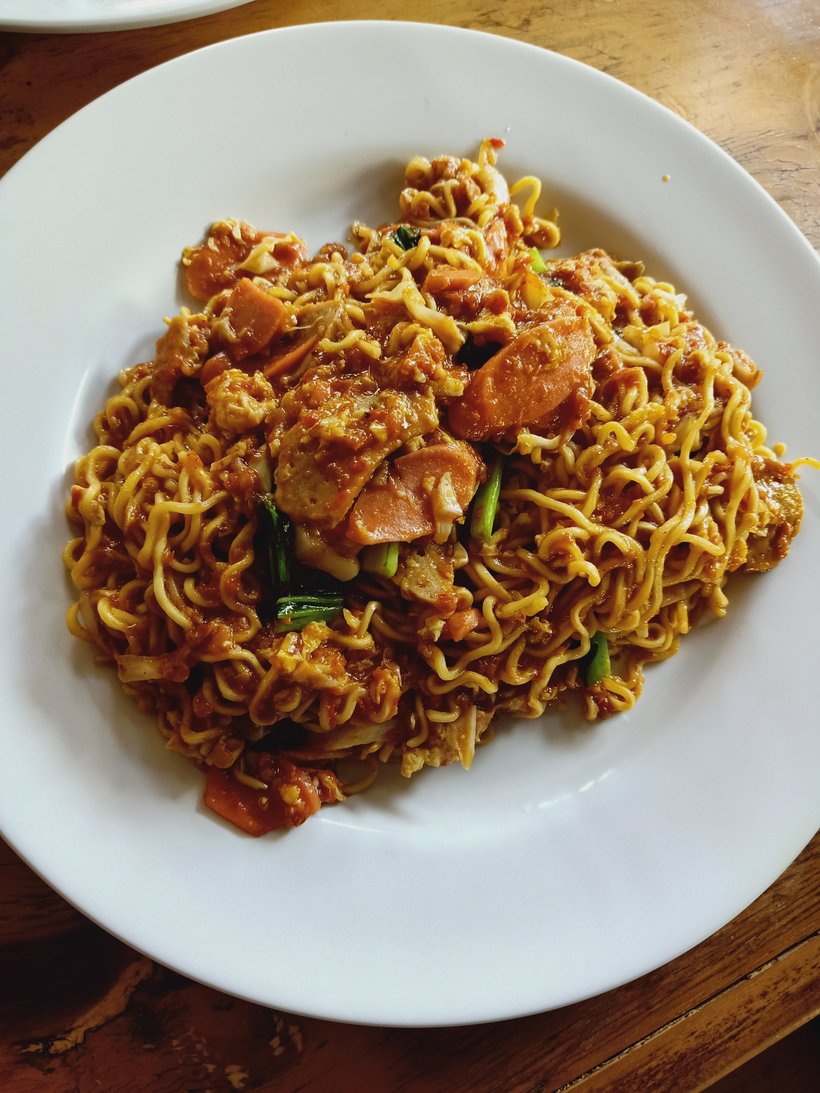Mie Jengkang Pedasnya Bikin Menjerit, Berani Coba?