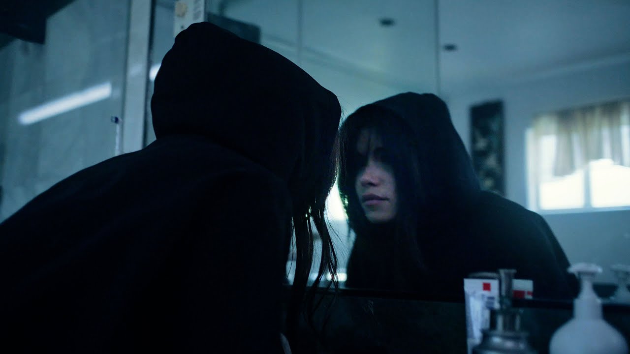 Dying on the inside Nessa Barrett Music Video HD Unlimited Musik