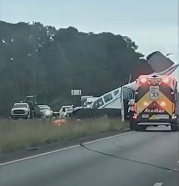 Plane makes emergency landing on I12 in Tangipahoa Parish PICTURES