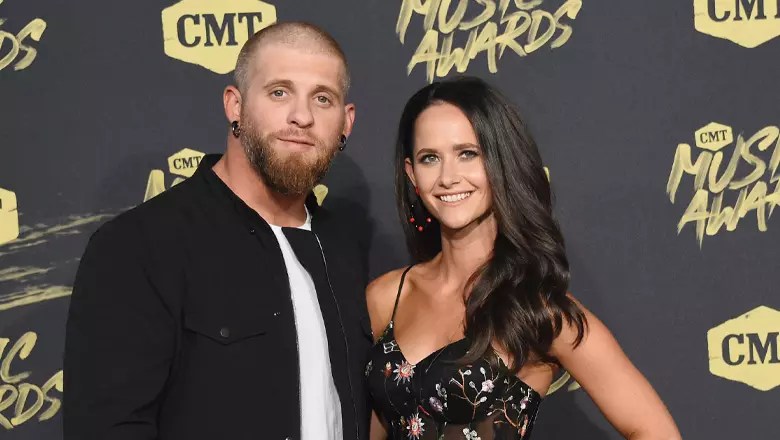 Brantley Gilbert and wife, Amber Are Expecting New Baby iHeart(025)