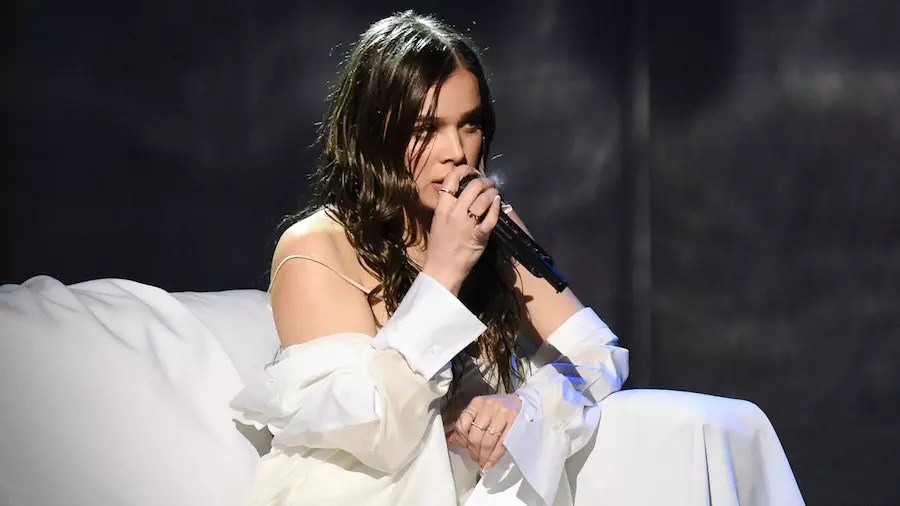Hailee Steinfeld Gets Candid On 5Song EP 'Half Written Story' Listen(05)