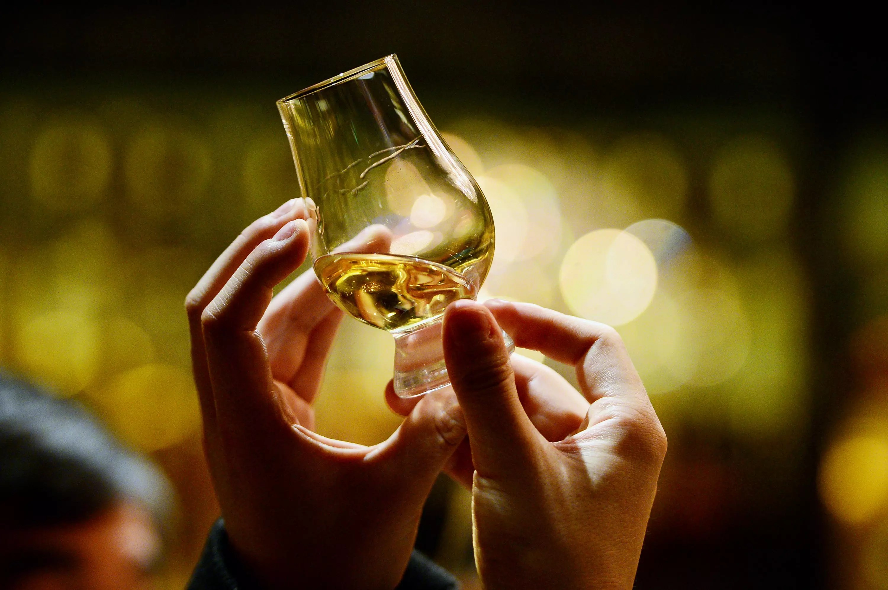 This Whiskey Brand Will Pay You 100,000 To A Hand Model