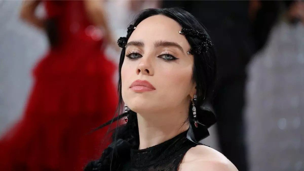 Billie Eilish Just Dropped The Most Emo Song On The 'Barbie' Soundtrack(04)