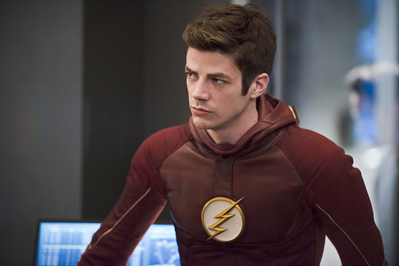 'Zoom' Reveals Himself In New Promotional Stills From THE FLASH Season