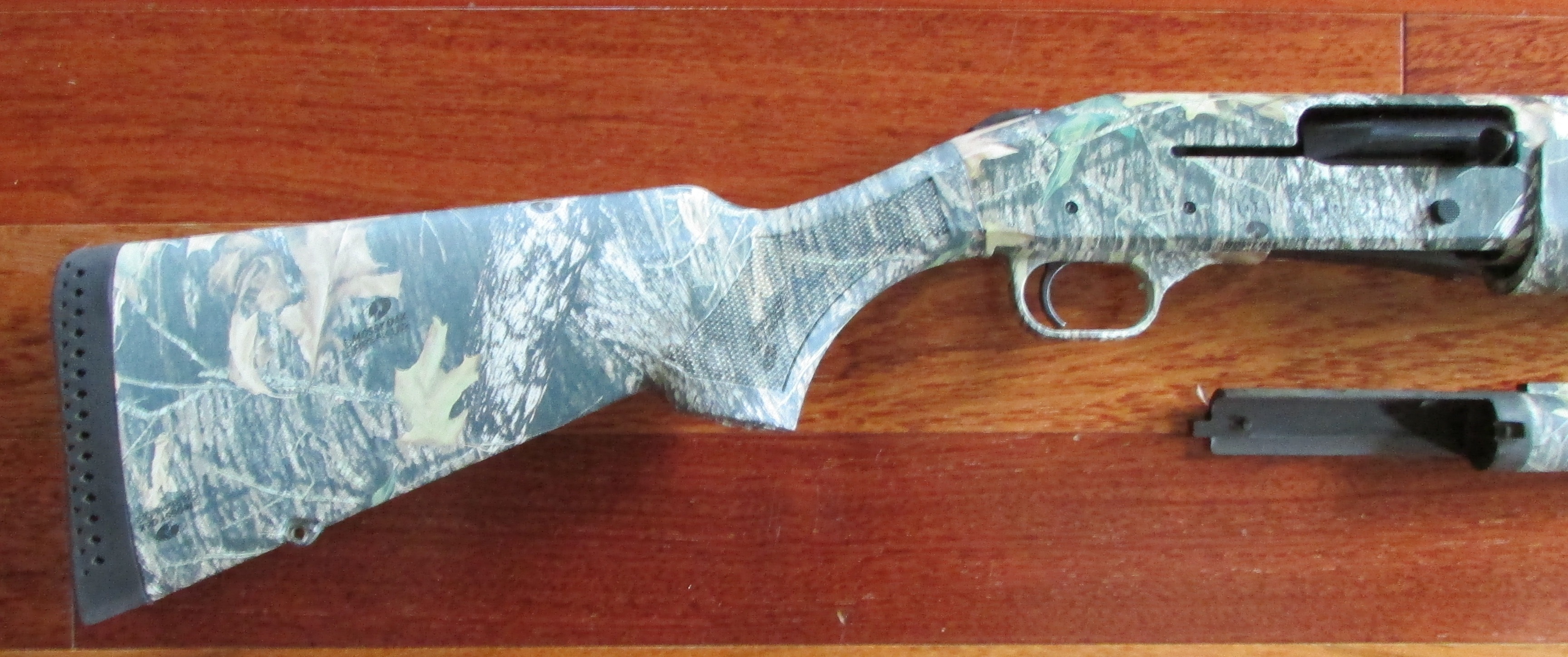 Mossberg 935 SemiAuto Combo Turkey/Waterfowl ShotgunIncludes Scope