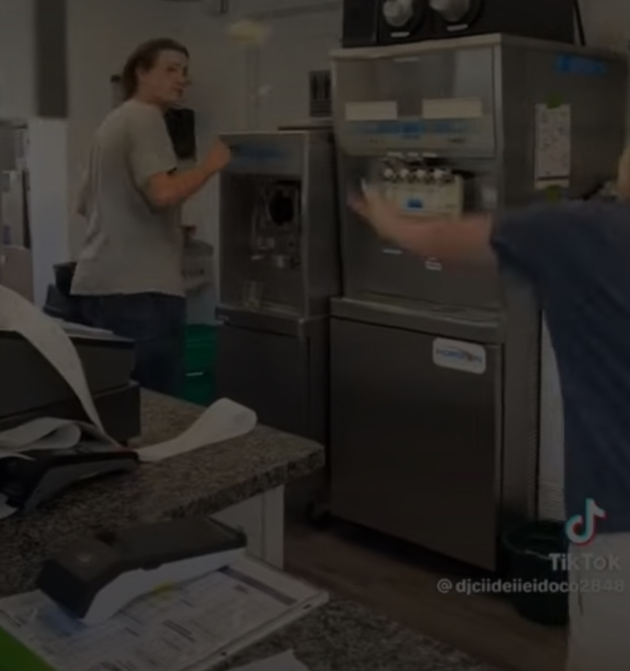 Girl throwing Ice Cream at Guy Blank Template Imgflip