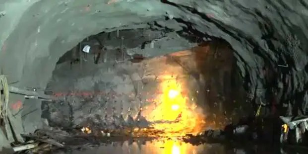 Video: MTA Blasts Tunnel Under NYC - Business Insider
