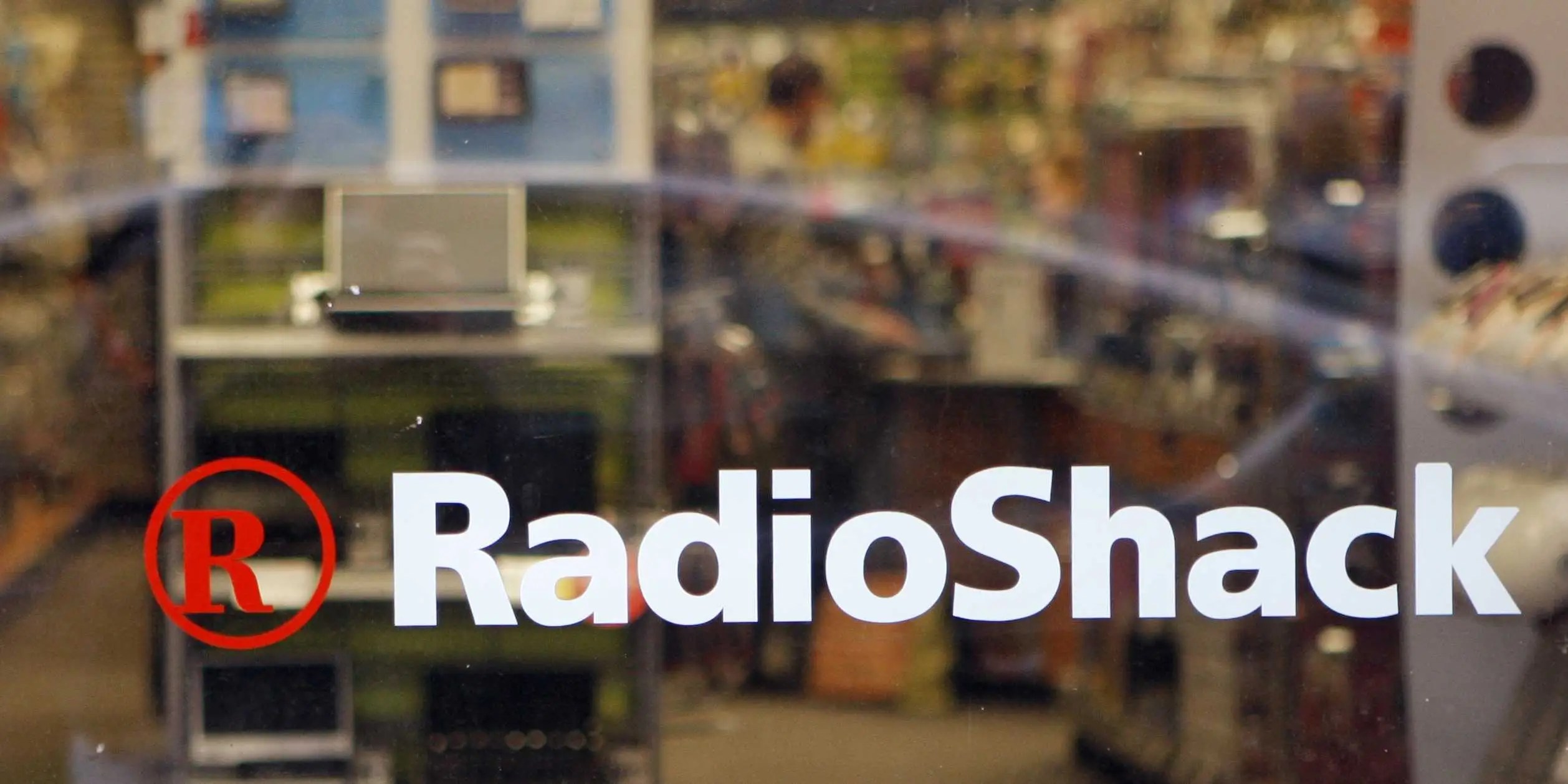 Why RadioShack Is Closing Stores Business Insider