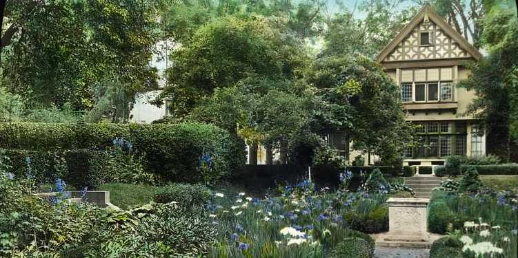 Old Gardens of the Hamptons 100 Years Ago