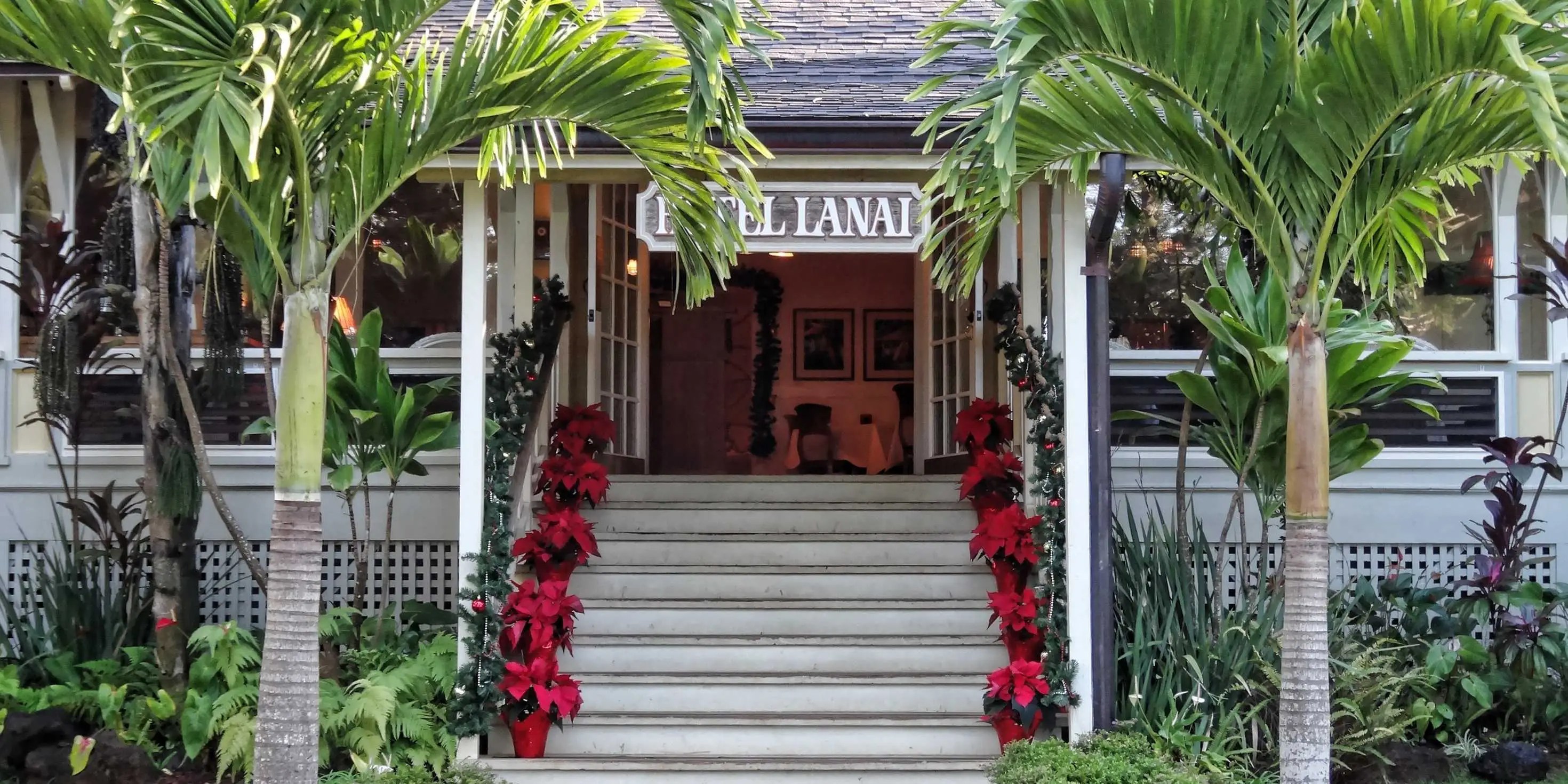 Larry Ellison Buys Hotel Lanai