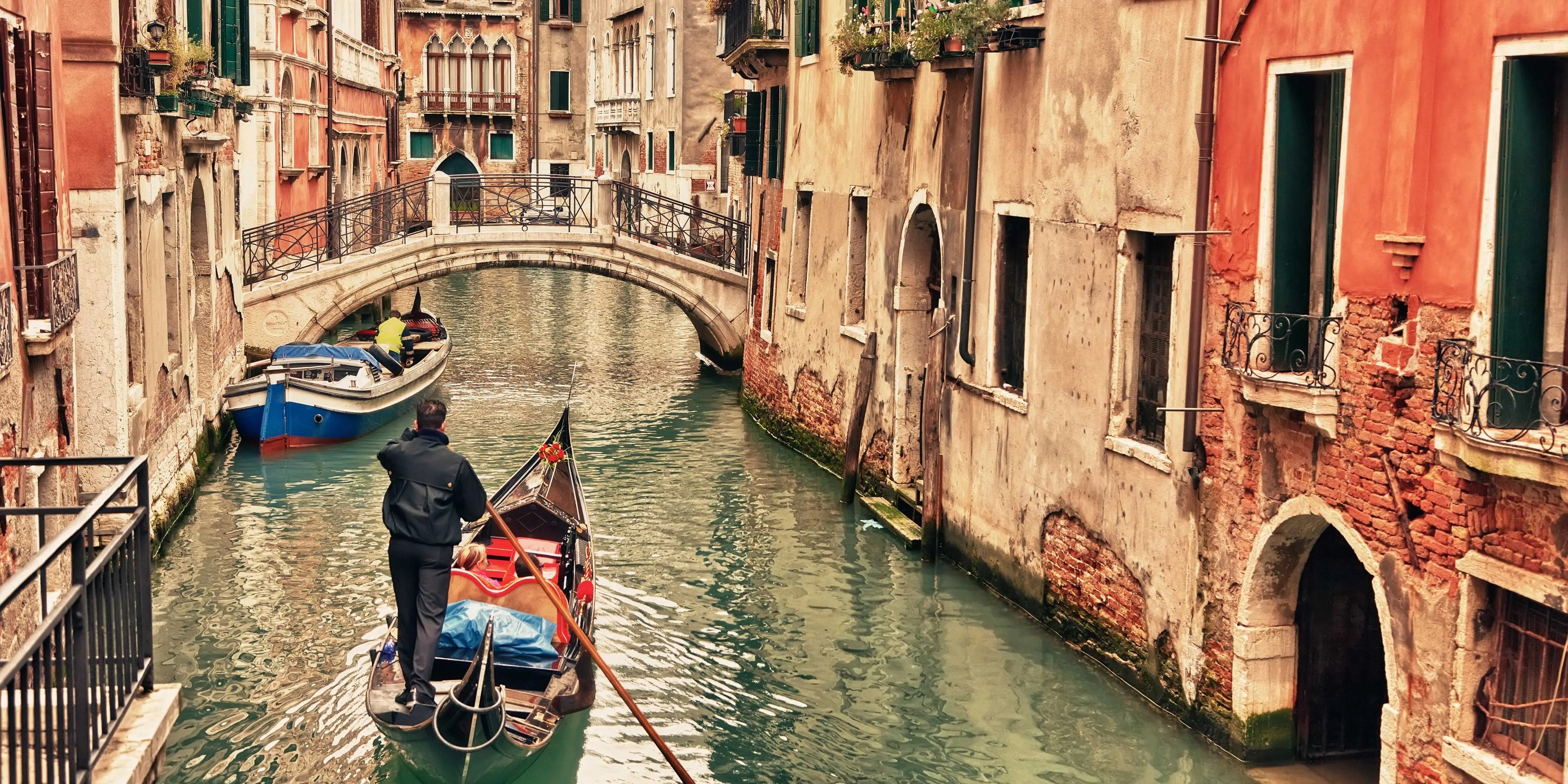 Venice Declares War on Noisy Suitcases