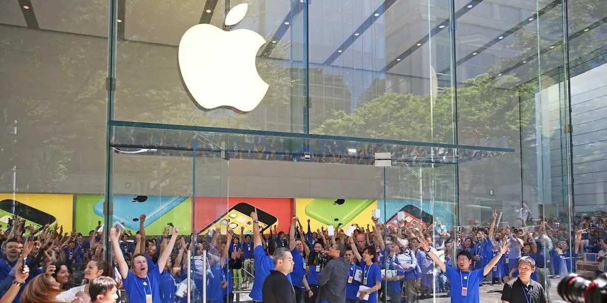 Photos of 'Lucky Bags' From Apple Stores in Japan Business Insider