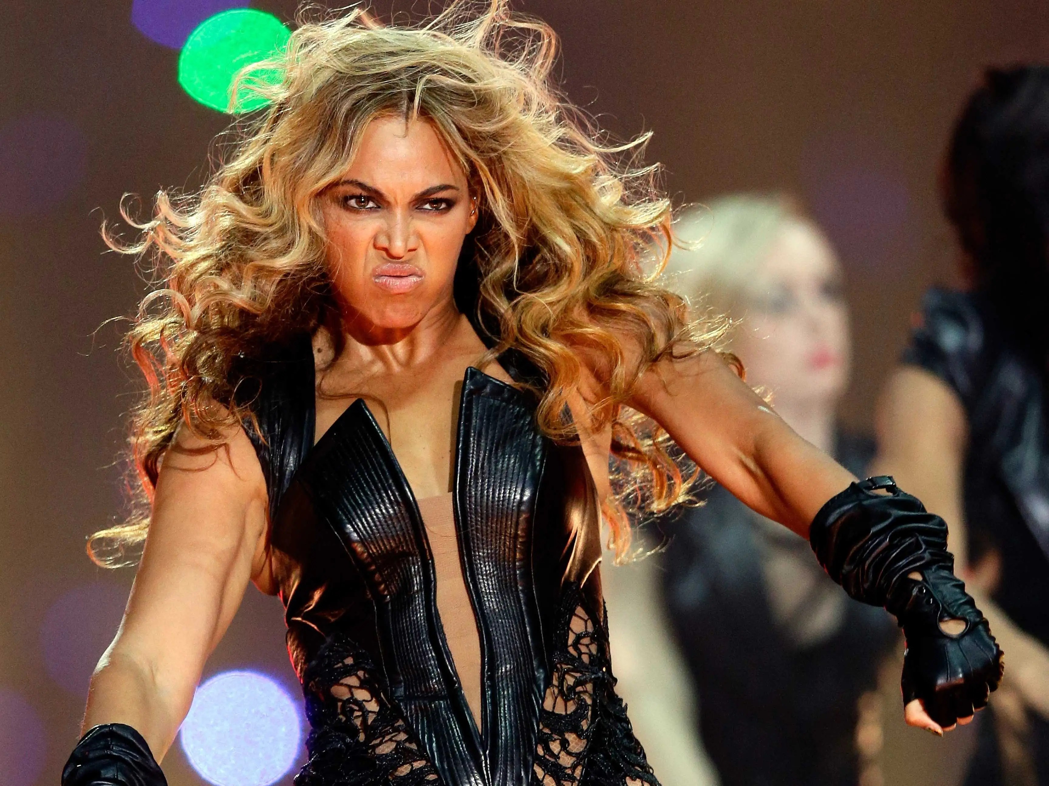 Beyonce Queen Meme / Beyonce S Pregnancy Basically Means Star Wars Is