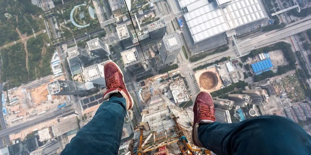 Instagram Stars Climbing Tall Buildings