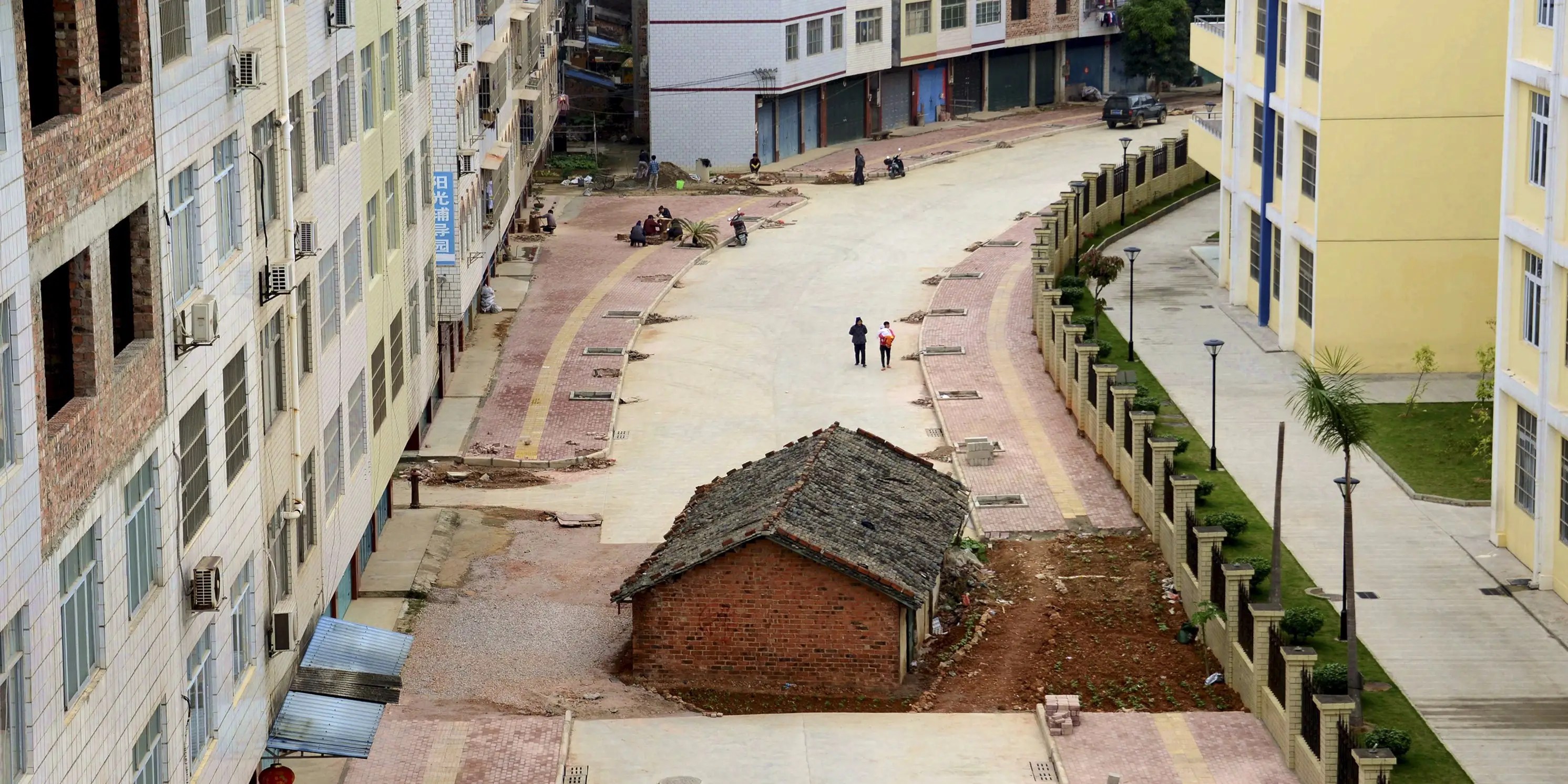 China Housing Concessions Made for Second Home Owners After Stock