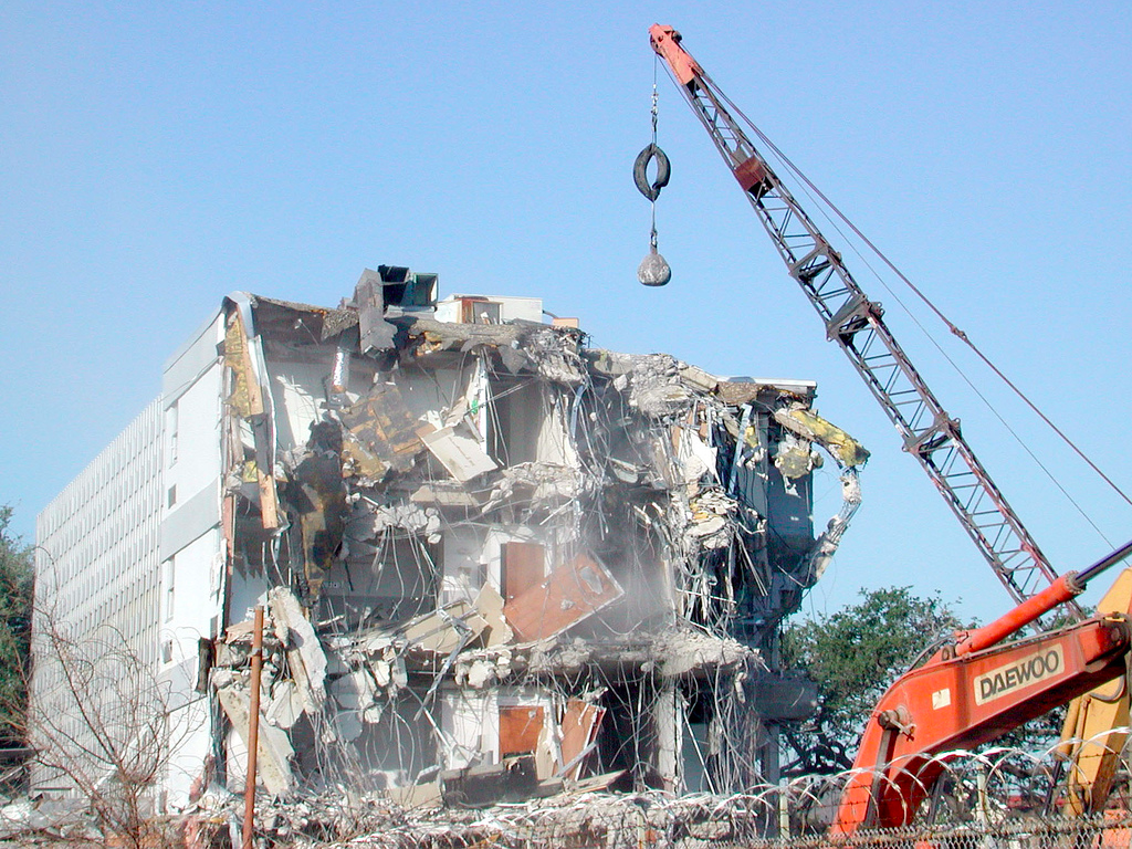 Google Maps Makes Demolition Company Tears Down Wrong House Business