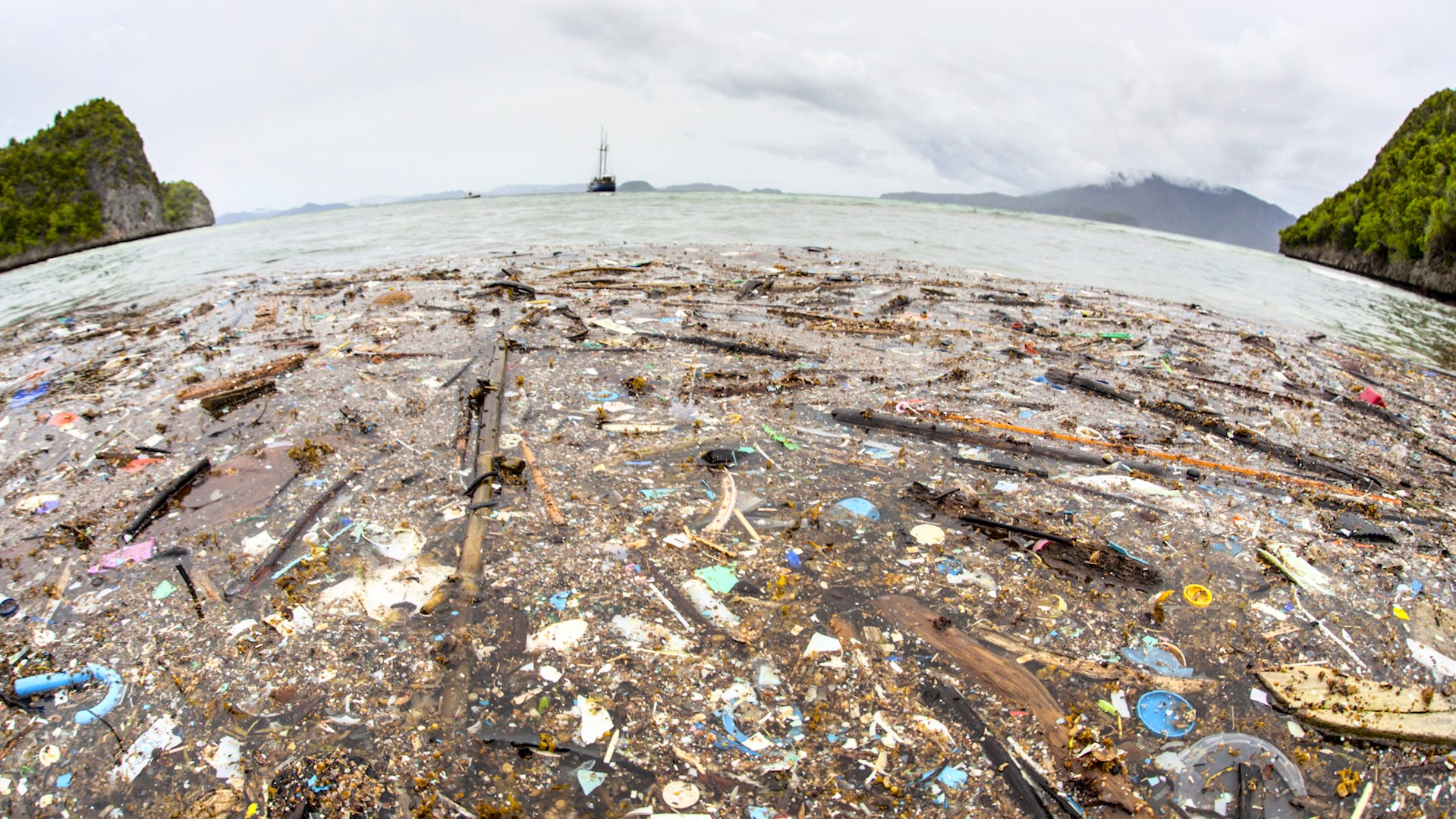 Ikea's New Kitchen Are Made From Plastic Bottles