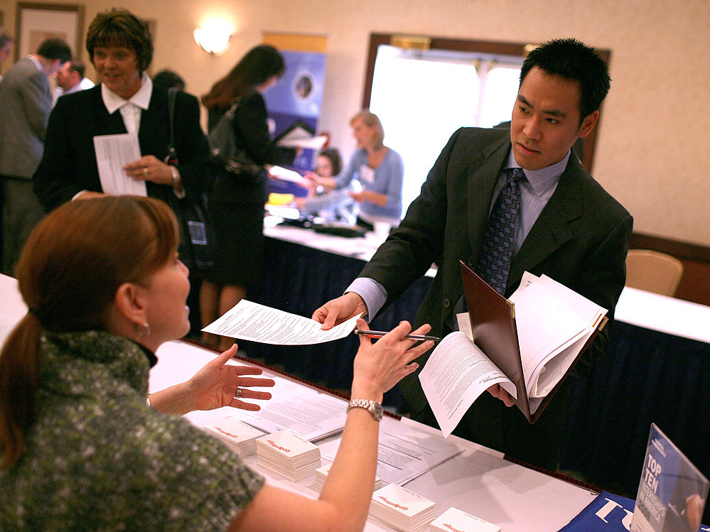 Non desk jobs for business majors userbinger