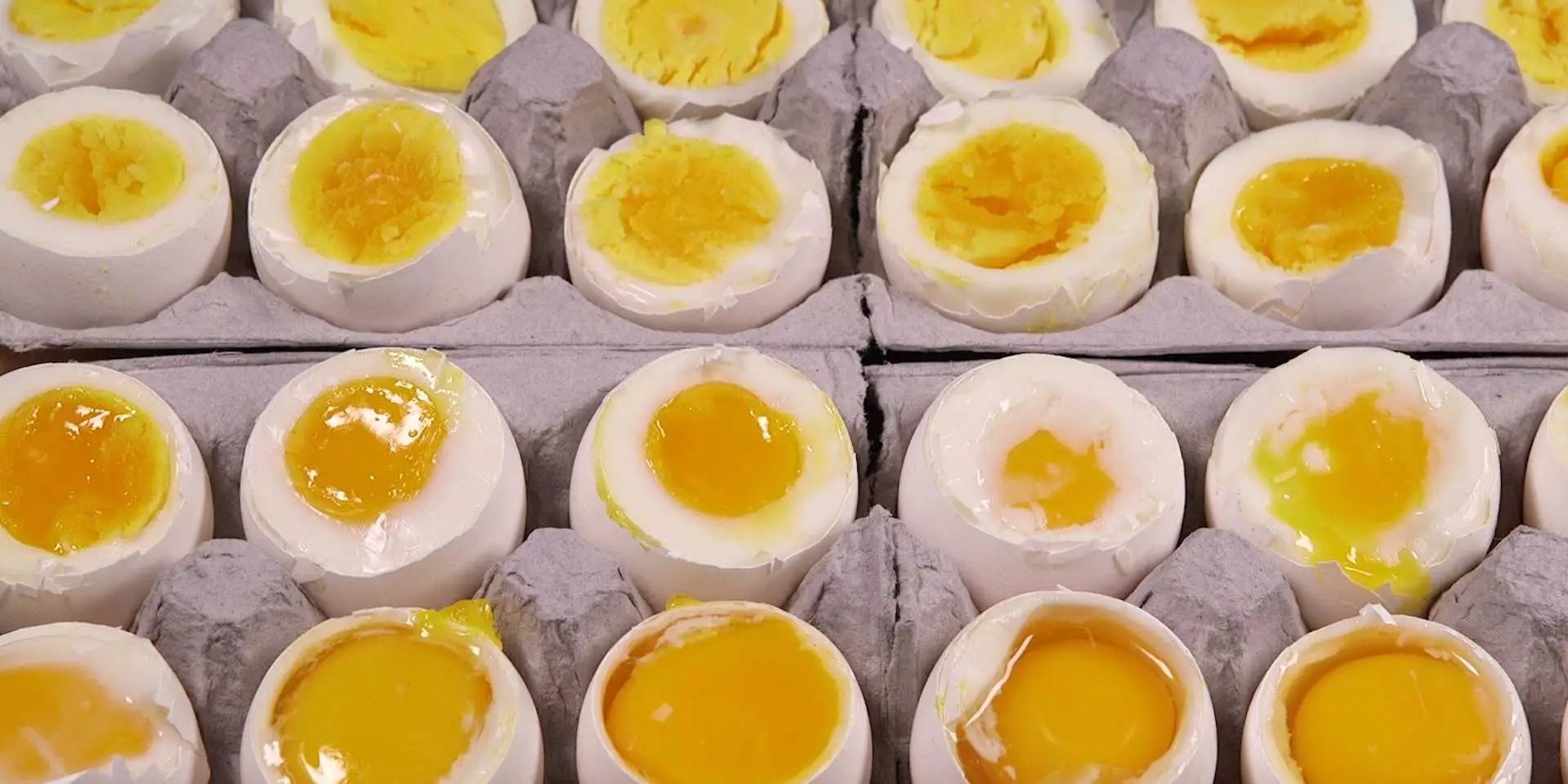 How Boiled Eggs Look Like at Different Cooking Times Business Insider
