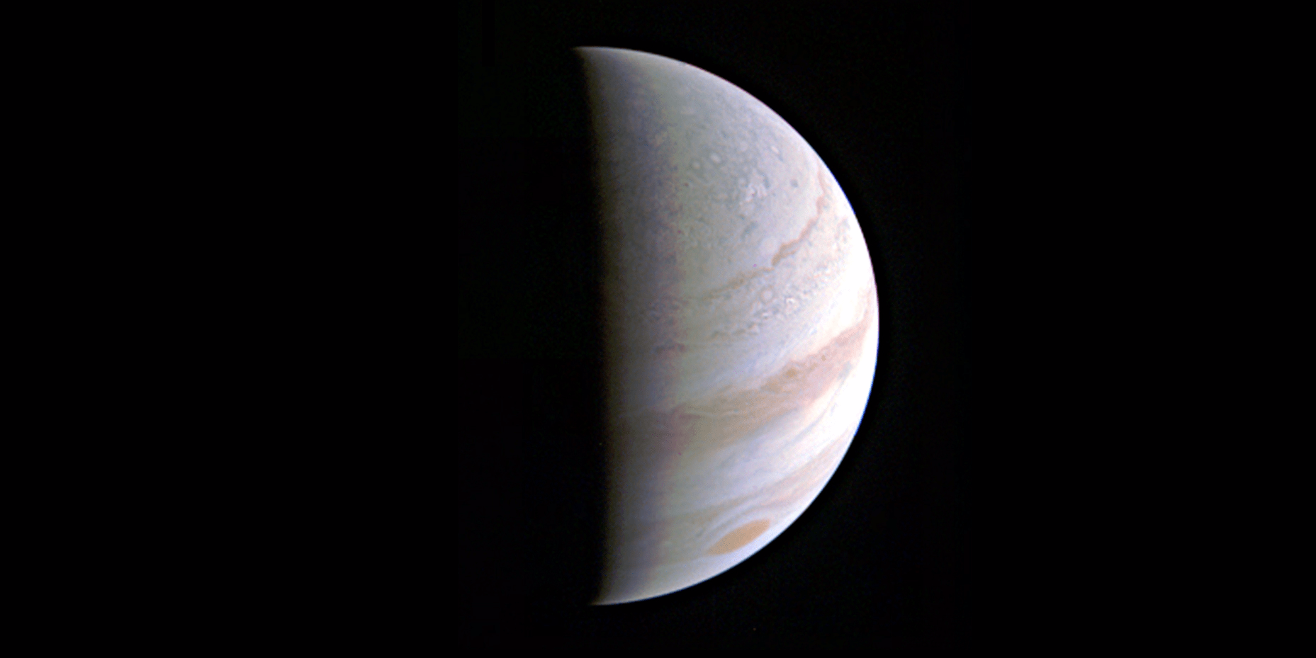 NASA's Juno spacecraft just strafed Jupiter