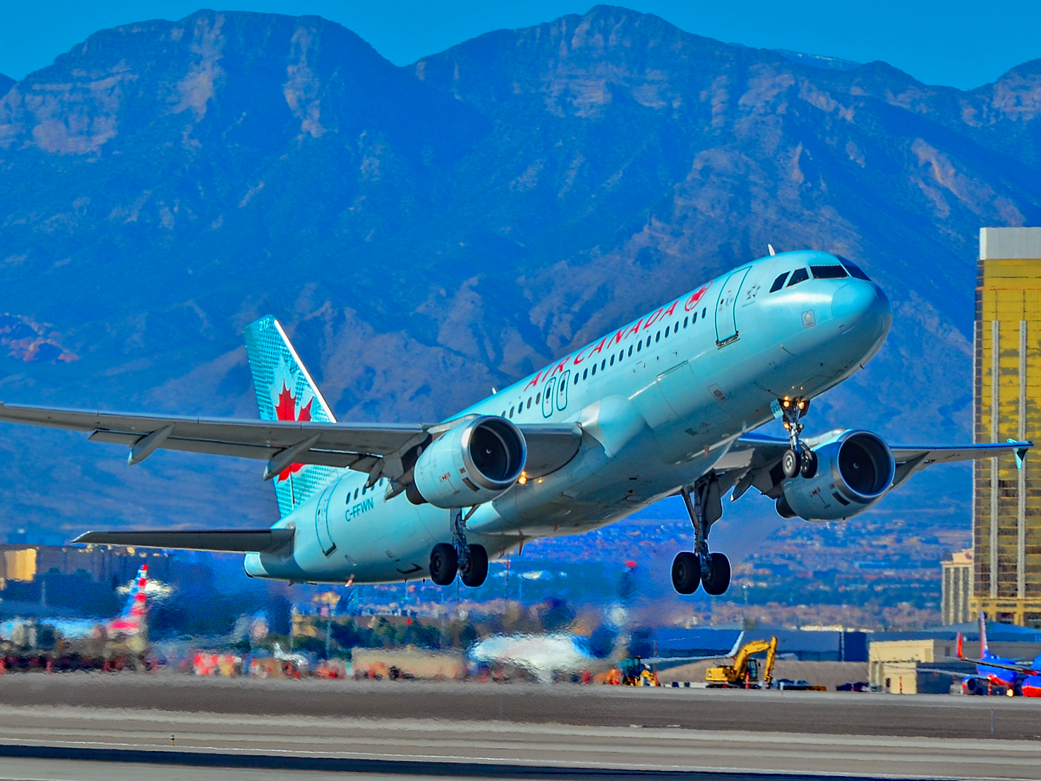 FAA Investigating Air Canada Flight 781 Didn't Respond to ATC Command