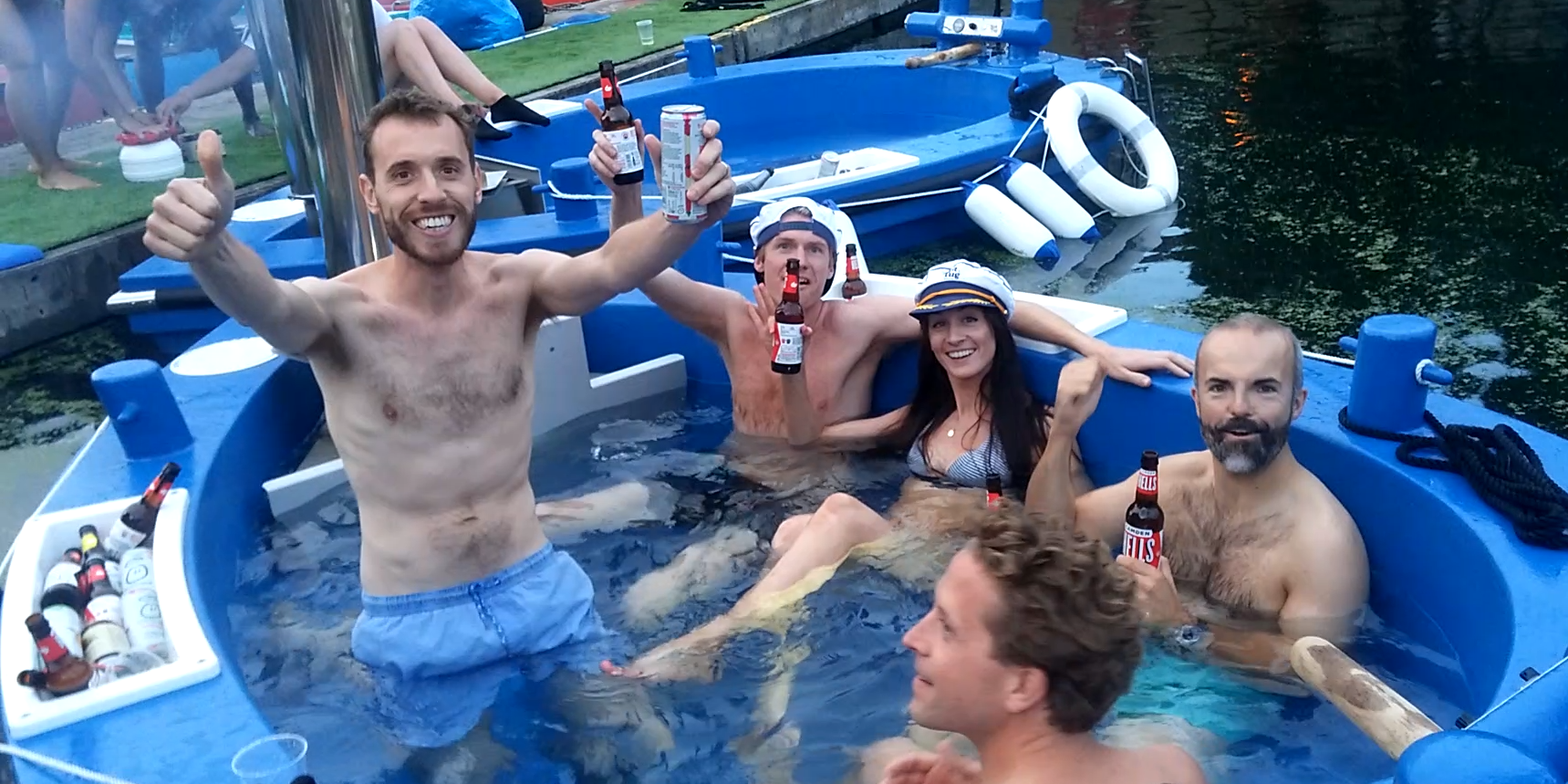 London 'HotTug' Is a Floating Hot Tub Boat Ride on Regent's Canal