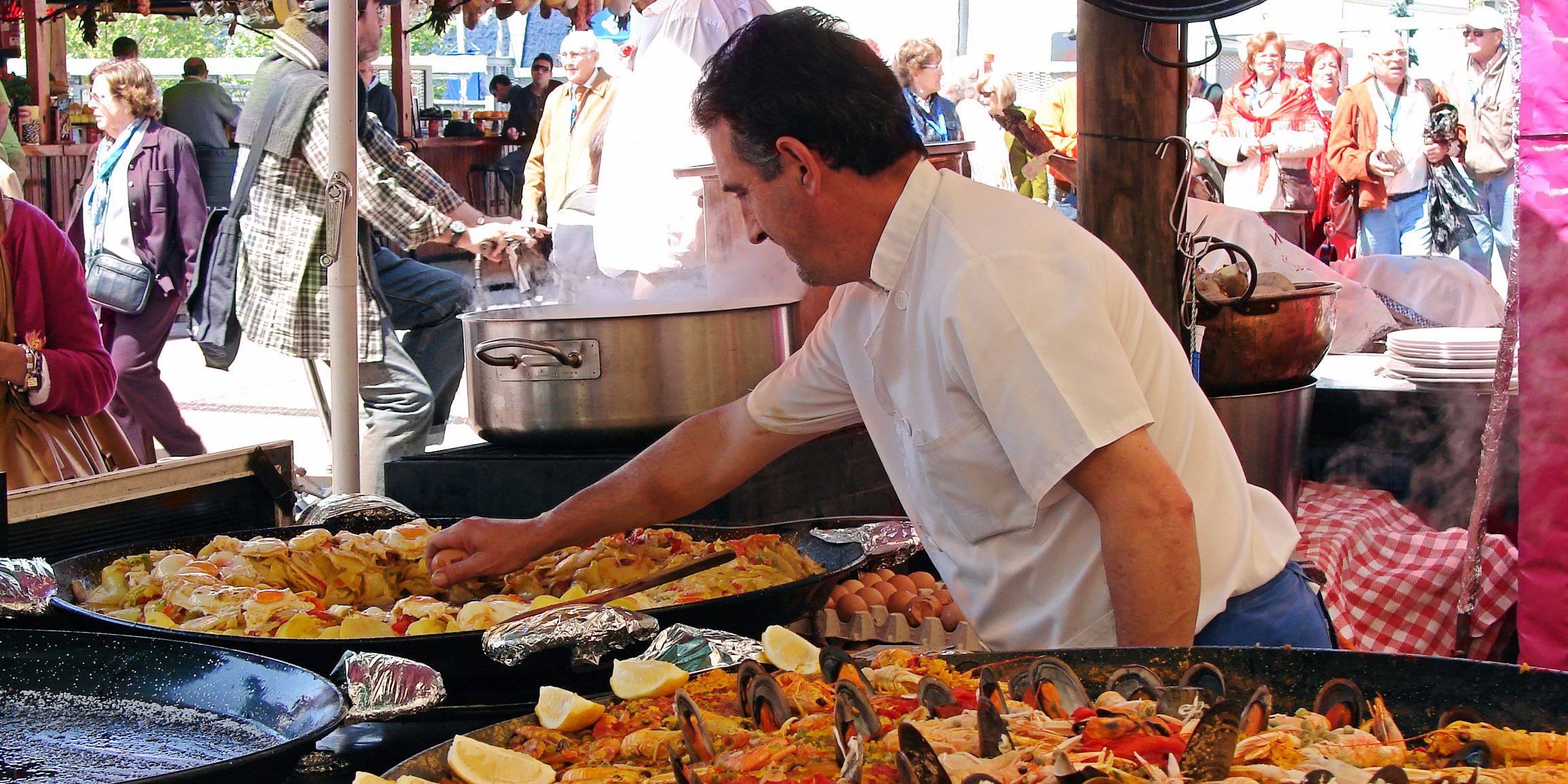 Spaniards Eat Late Because Spain Is in the Wrong Time Zone Business