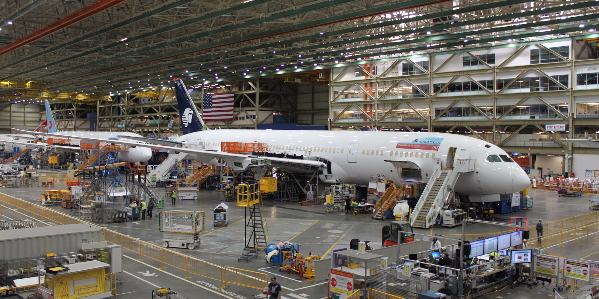 Boeing Everett Washington Dreamliner Factory Pictures Business Insider