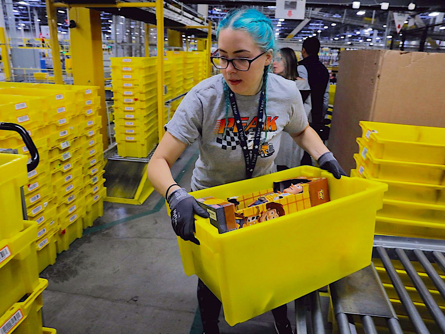 [39+] Warehouse Jobs Hiring Near Me For 17 Year Olds