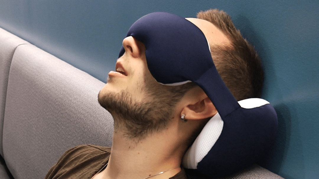 Jake Gyllenhaal Says He and Jennifer Aniston Used Pillow in Sex Scenes