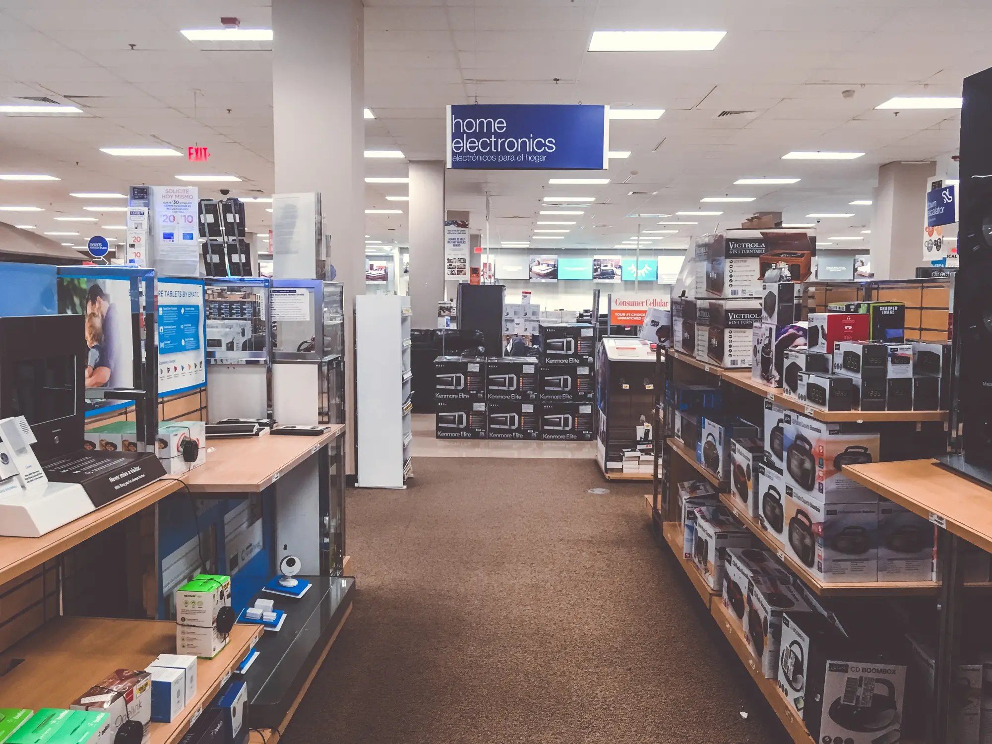 Best Buy and Sears sell electronics which store is better?