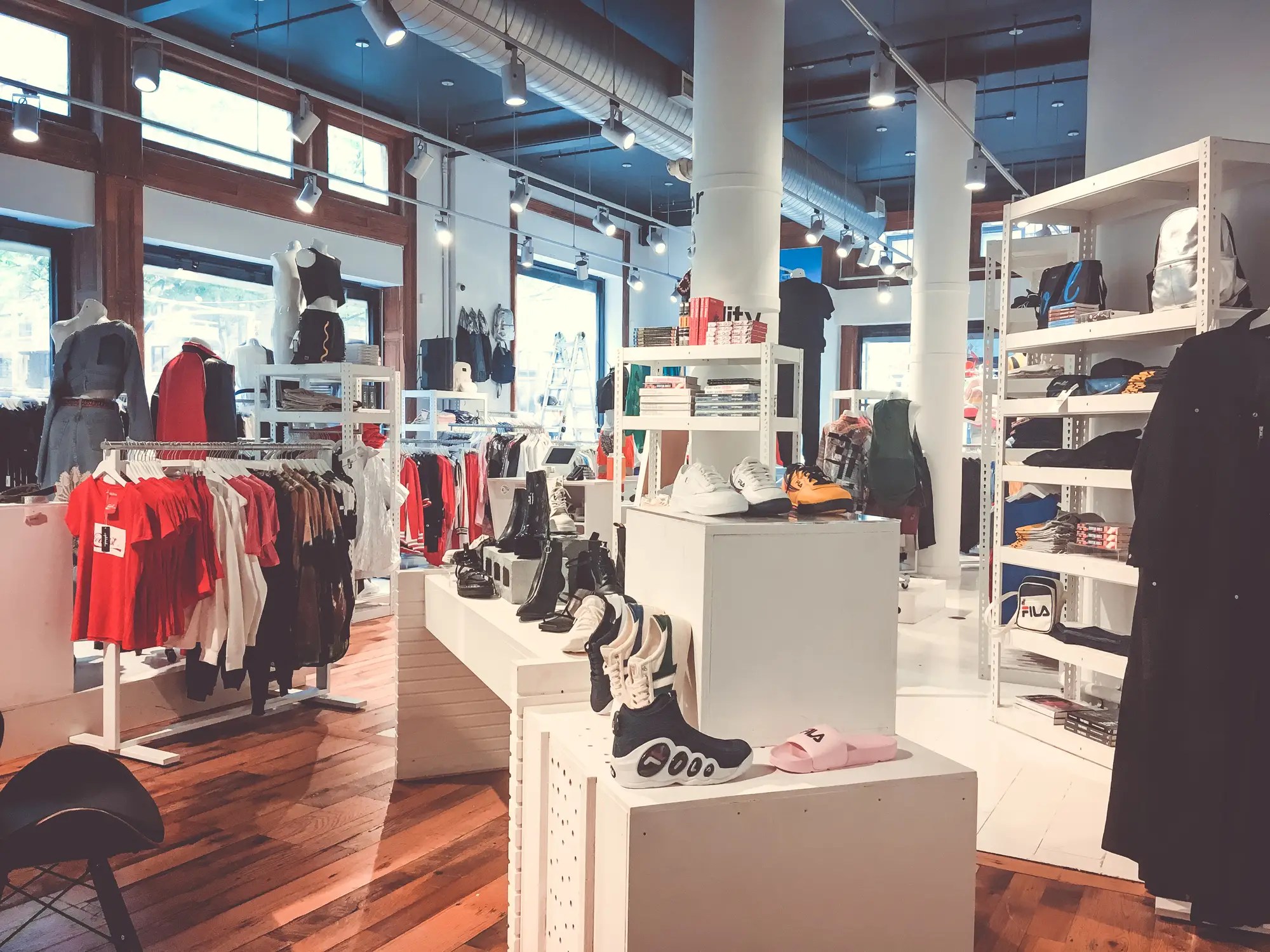 Former Macy's, Victoria's Secret Exec Opens 'GenderFree' Store