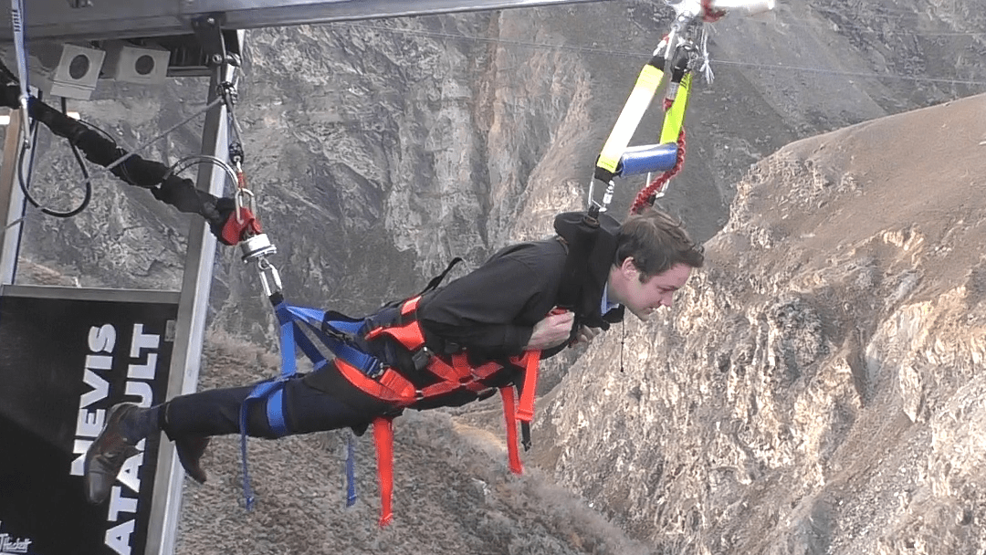 What Is Lyft XL? How to Get a Lyft for up to 6 Passengers