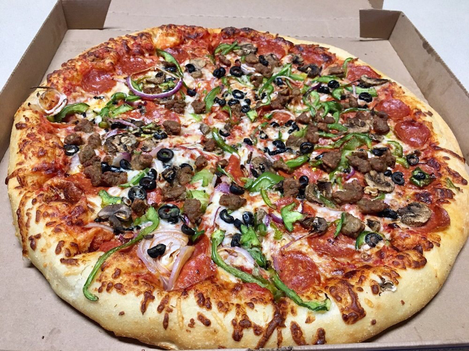 50 foods that Costco employees and members love