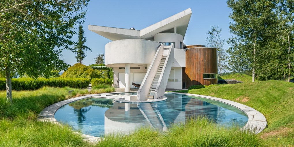 11 Million 'GuggenheimMeetsSpaceship' Home Has a 21 Electric Bill