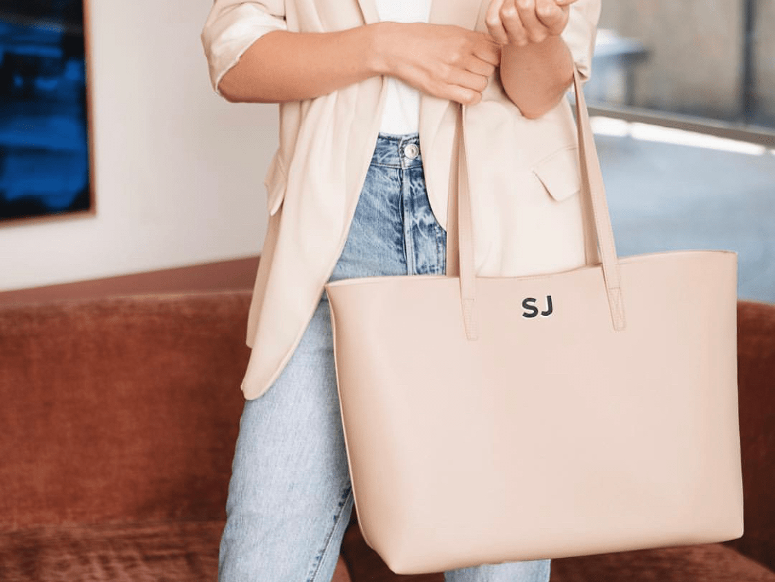 The best work bags that are roomy and stylish stips