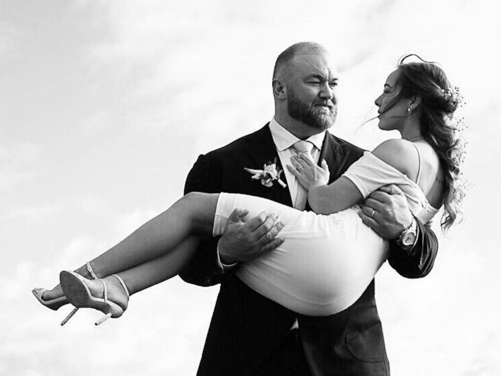 The Mountain's Height Difference With His Wife Business Insider