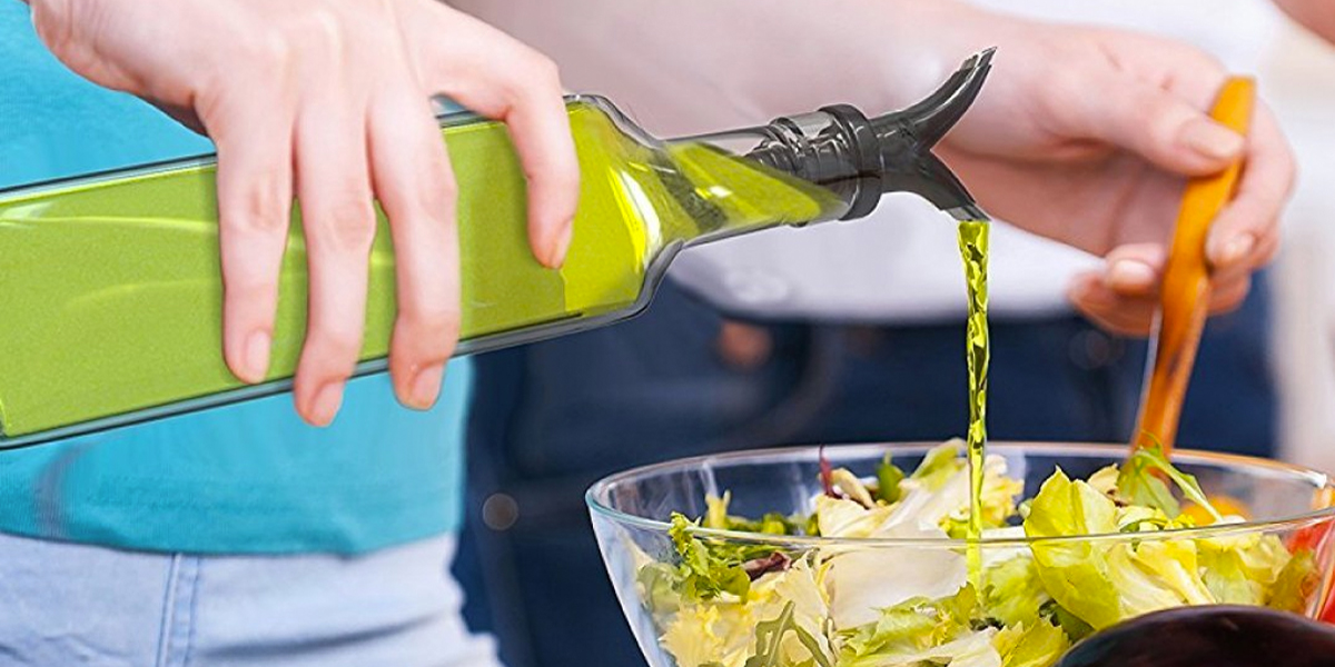 25 Practical Kitchen Gifts for Their First Apartment or New Home