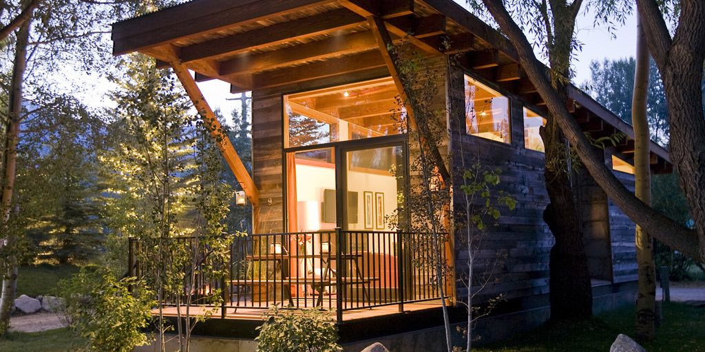 9 of the Coolest Tiny House Vacation Rentals Around the World