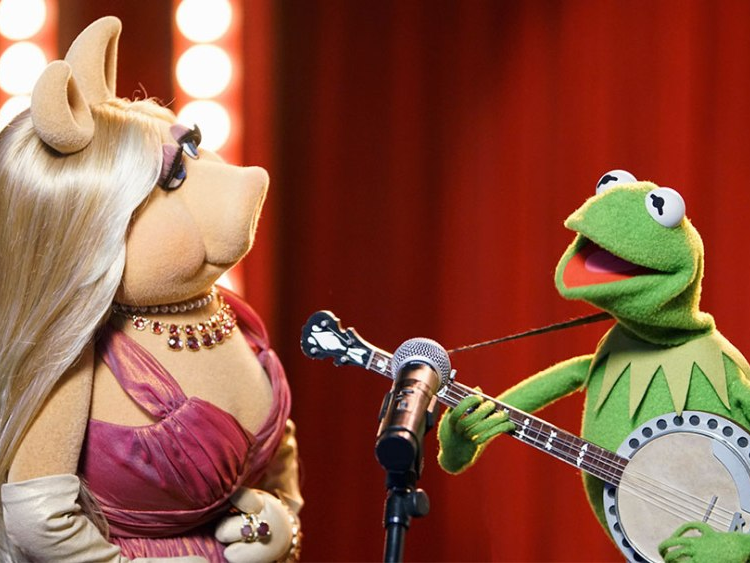 Muppets Miss Piggy And Kermit