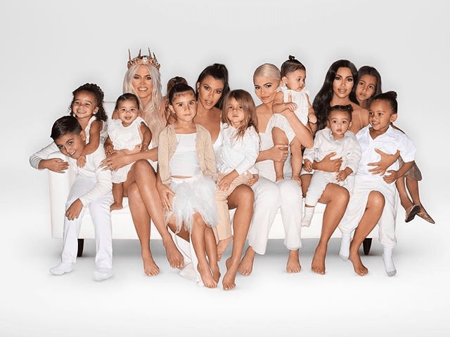Kardashian Christmas Card 2022 Official 2018 Kardashian-Jenner Christmas Card Has All 9 Grandchildren
